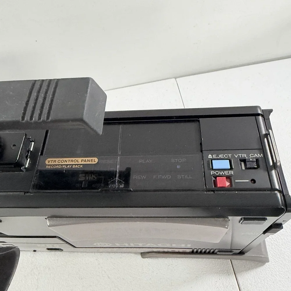 Hitachi VM-6100A S-VHS Camcorder Video Camera POWERS ON AS IS READ